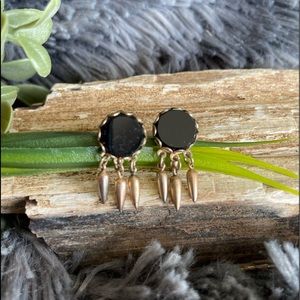 Vintage Screw back earrings black with gold or brass tone. Dangle beads.